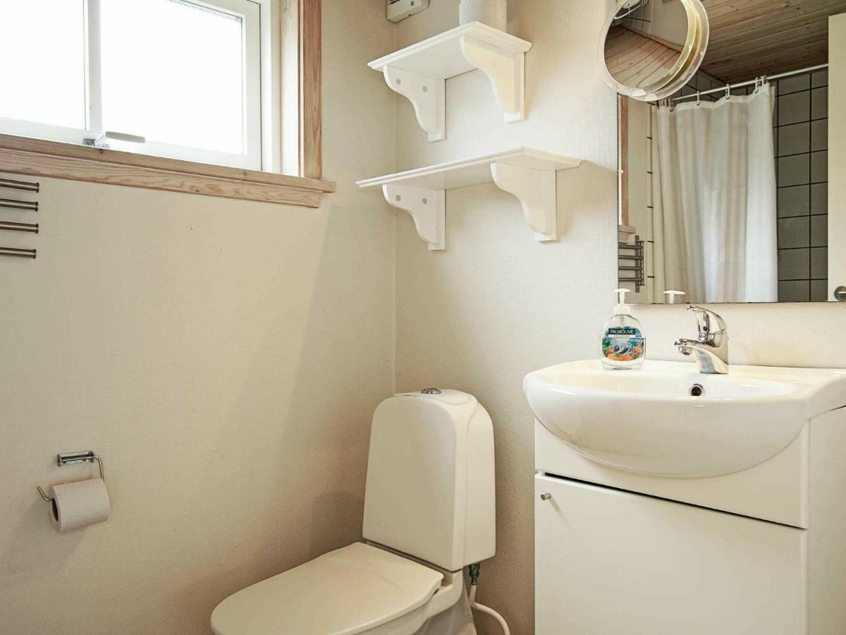 4 Person Holiday Home In Gudhjem Eksteriør bilde